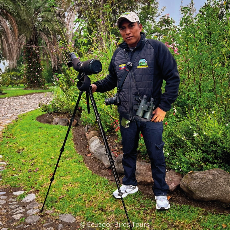 birding guides in ecuador fredy rene hipo